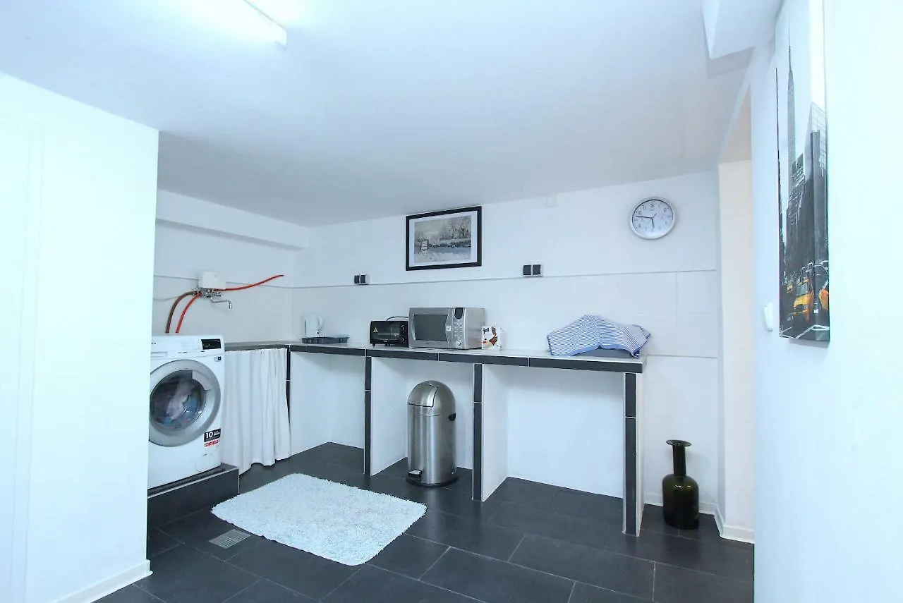 Διαμέρισμα Privat-Souterrain-Apartment Ανόβερο
